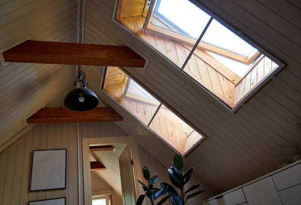 Elegant Glazing Solutions for Traditional and Modern Roof Slopes